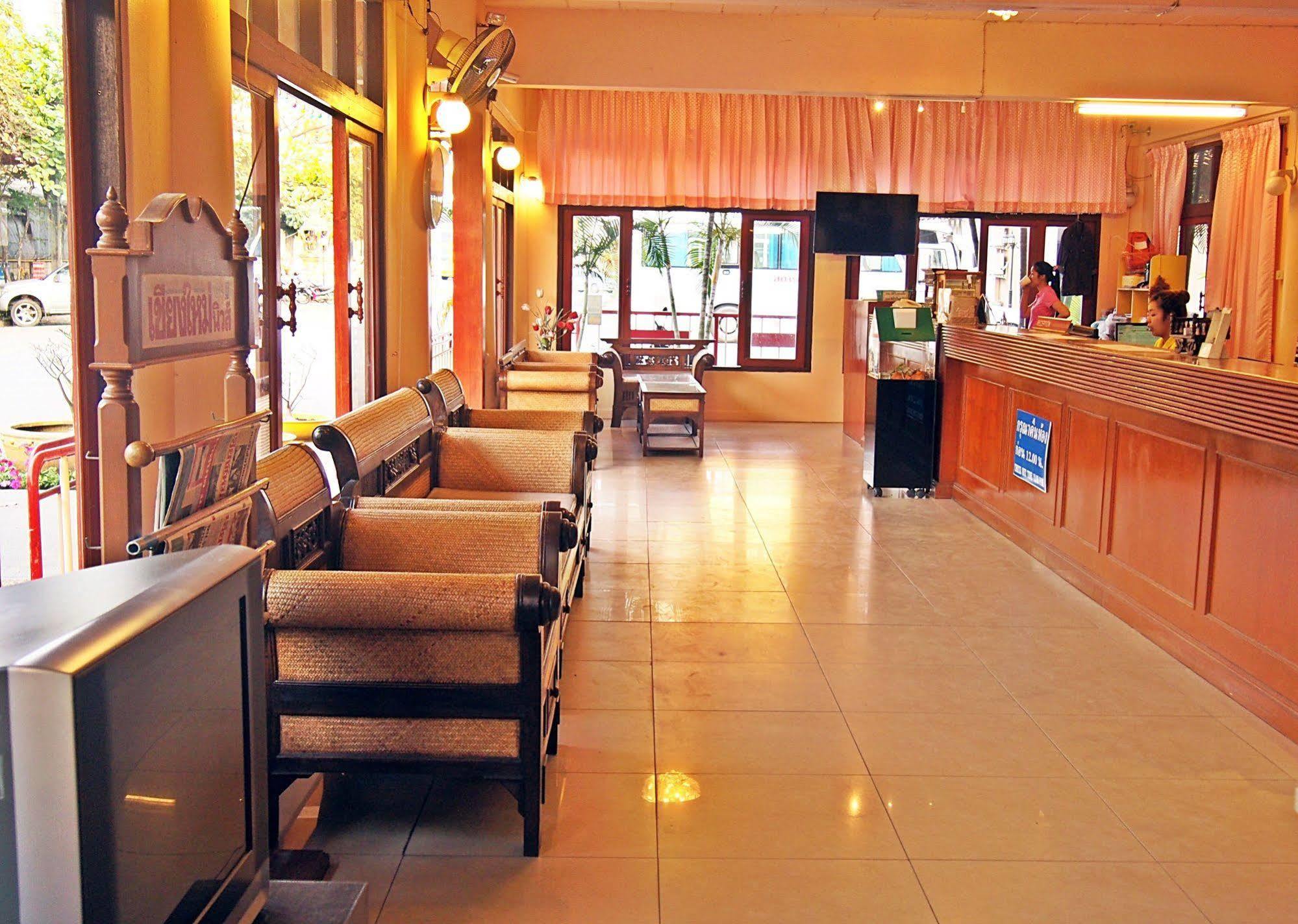 U-Sa Family Hotel Chiang Mai Eksteriør billede