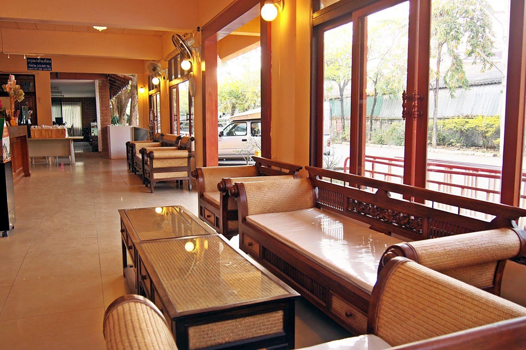U-Sa Family Hotel Chiang Mai Eksteriør billede