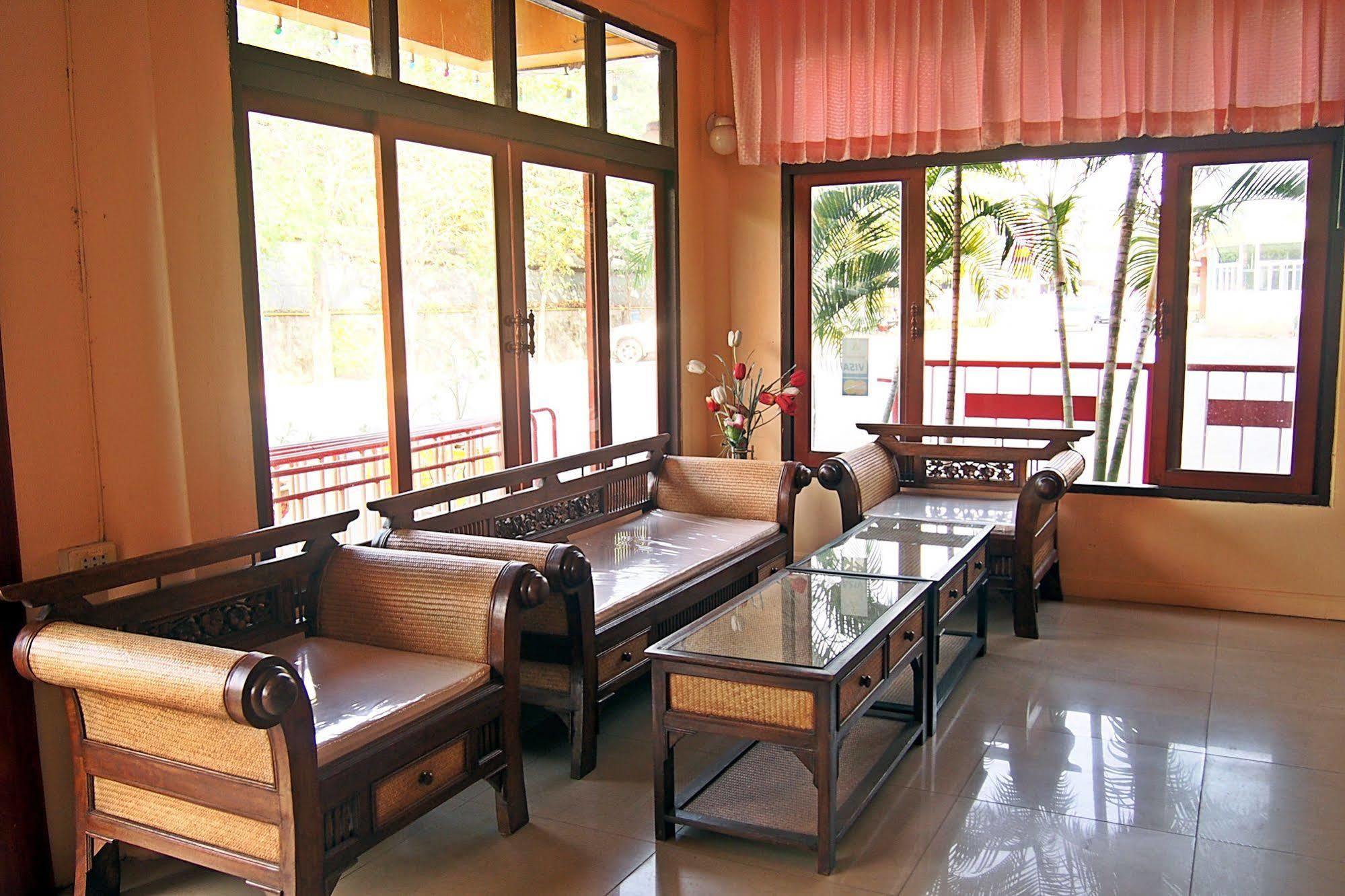 U-Sa Family Hotel Chiang Mai Eksteriør billede